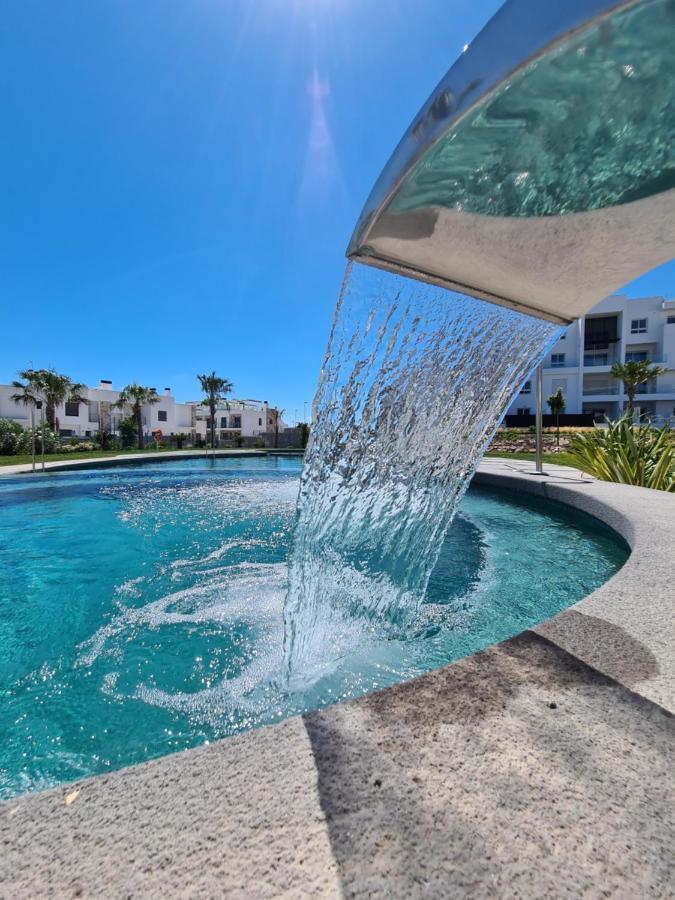 Residence Bali Torrevieja Bagian luar foto